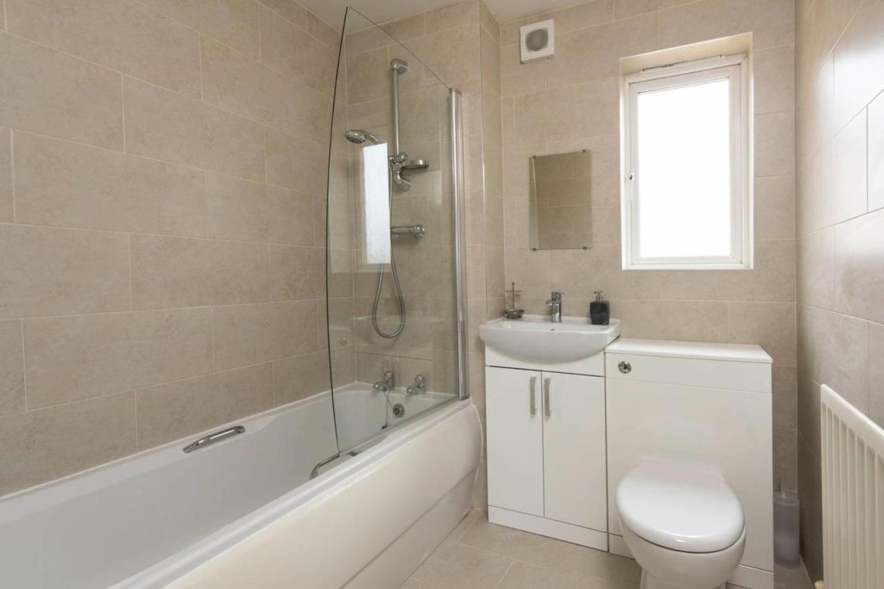 Guestready - Top Floor Apt 2Min Walk To O2 Apollo Manchester Buitenkant foto